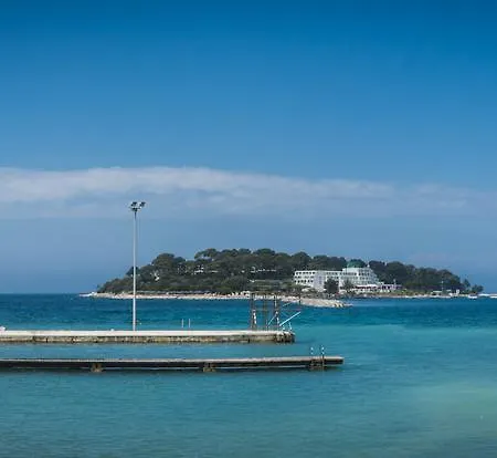 Sofia Semesterbostad Poreč